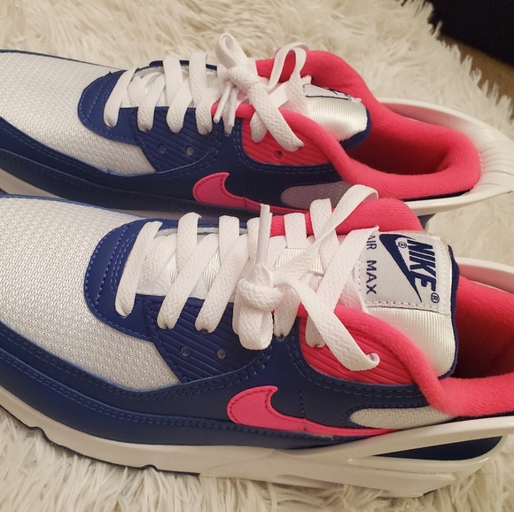 Nike Air Max 90 FlyEase - Picture 4 of 5